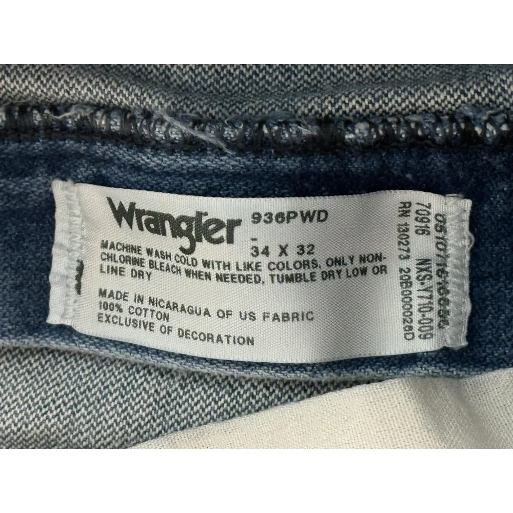 Wrangler 936PWD Jeans Mens 34x32 Med Wash Blue Slim Straight Denim Cowboy Cut
